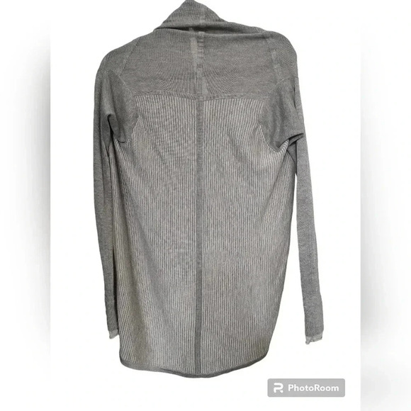 Lululemon Iconic Sweater WrapHeathered Medium Grey / Heathered Light Grey - Picture 8 of 9